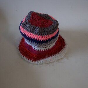 NWT Womens Regina 100% Cotton Assorted Colors Woven Hat W/Furry Trim OS